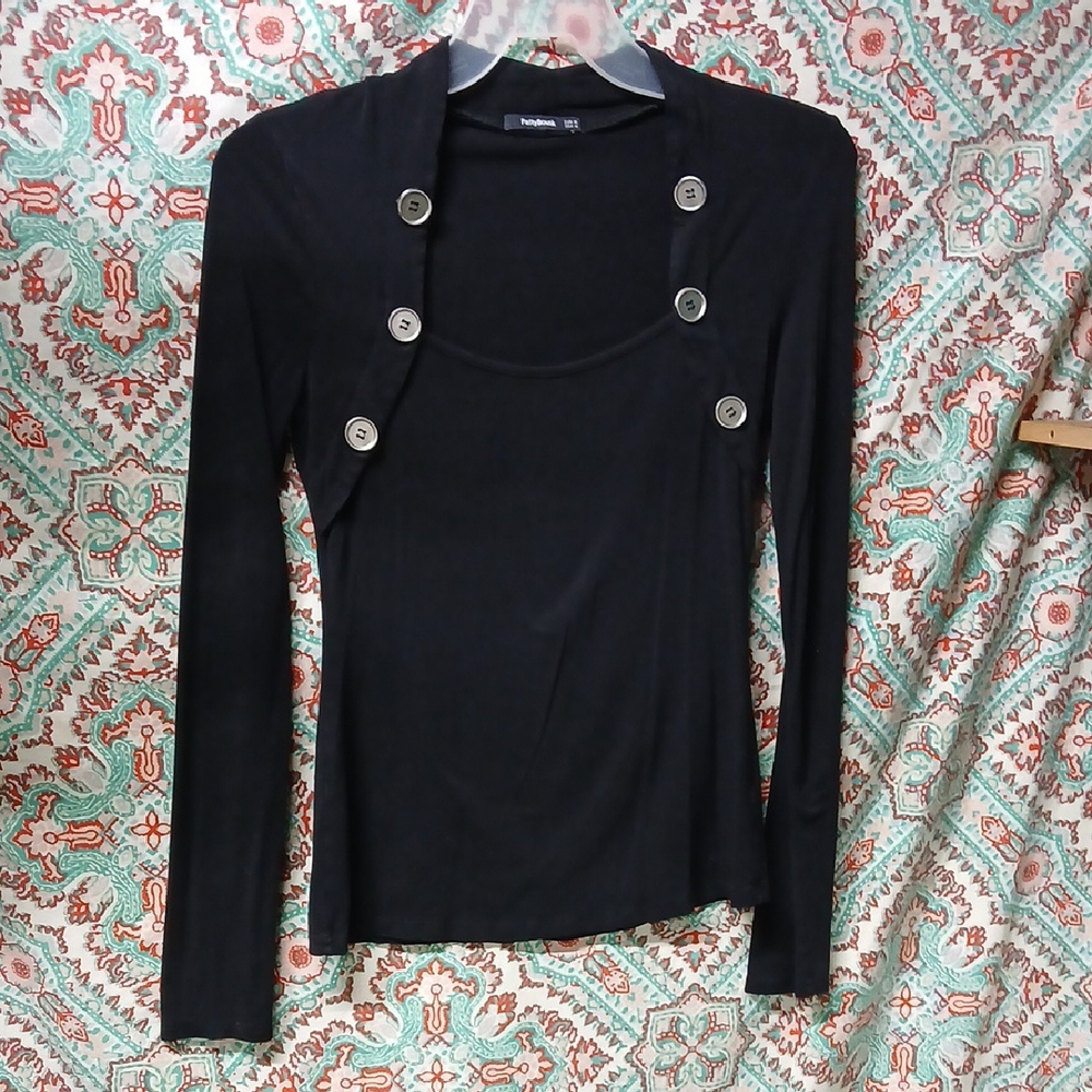 PattyBoutik Black Square Neck Top with Button Accents, Size M - Picture 9 of 12